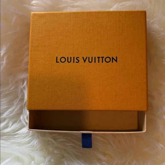 Louis Vuitton Saffron Box with Navy Tab! - Picture 1 of 4
